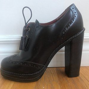 Oxford Marc Jacobs Block Heel Loafers in Brown